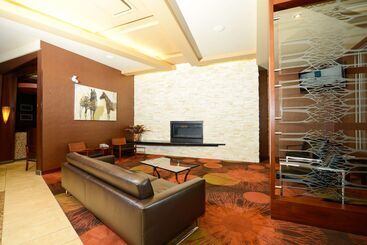 هتل Best Western Cold Lake Inn