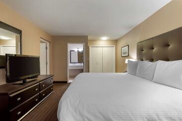هتل Best Western Cold Lake Inn