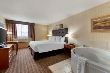 هتل Best Western Cold Lake Inn