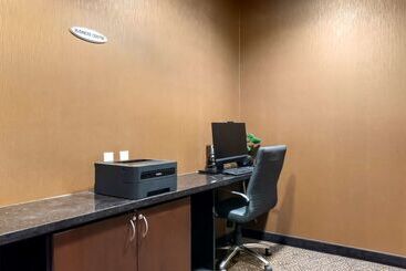 هتل Best Western Cold Lake Inn