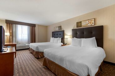 هتل Best Western Cold Lake Inn
