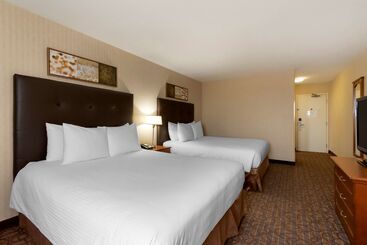 هتل Best Western Cold Lake Inn