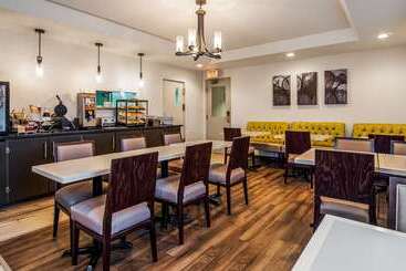 هتل Best Western Colonel Butler Inn