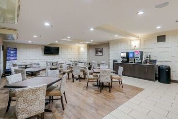 هتل Best Western Peace Arch Inn