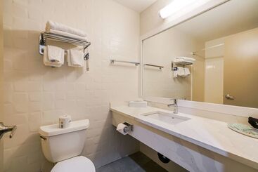 هتل Best Western Peace Arch Inn
