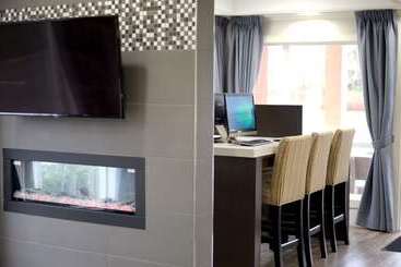 هتل Best Western Peace Arch Inn