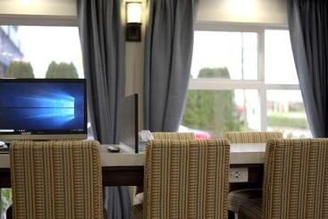 هتل Best Western Peace Arch Inn