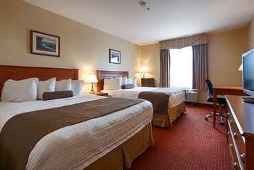 هتل Best Western Plus Moncton