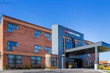 هتل Best Western Plus Montreal East