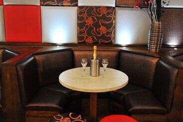 هتل Best Western Plus Oaklands