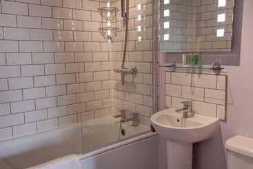 هتل Best Western Plus Oaklands