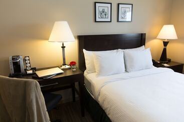 هتل Capital Suites Yellowknife