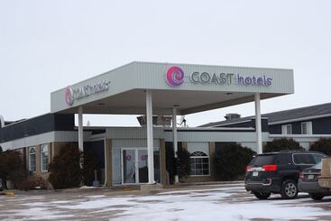 هتل Coast Swift Current