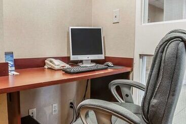 هتل Comfort Inn