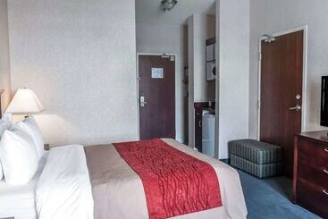 هتل Comfort Inn