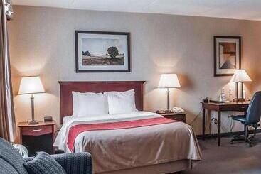 هتل Comfort Inn