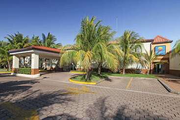 هتل Comfort Inn Real La Union