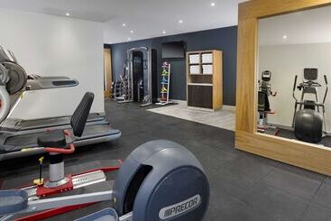 בית מלון כפרי Doubletree By Hilton Coventry Building Society Arena