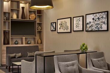 בית מלון כפרי Doubletree By Hilton Coventry Building Society Arena