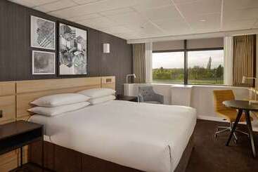 هتل Doubletree By Hilton Coventry Building Society Arena