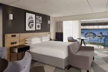 בית מלון כפרי Doubletree By Hilton Coventry Building Society Arena