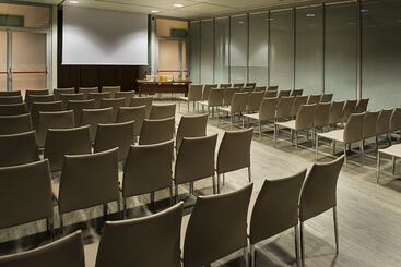 هتل Doubletree By Hilton Turin Lingotto