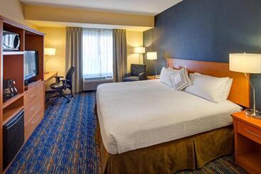 هتل Fairfield Inn & Suites By Marriott Toronto Brampton