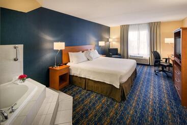 هتل Fairfield Inn & Suites By Marriott Toronto Brampton