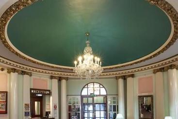 هتل The Grand