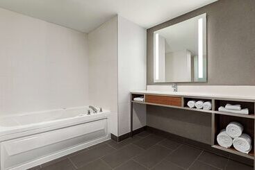 هتل Hilton Garden Inn Kitchener/cambridge