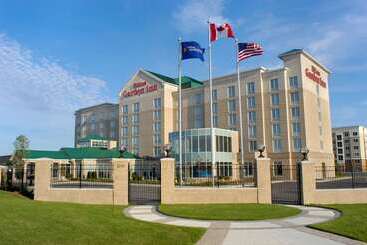 هتل Hilton Garden Inn Toronto Vaughan