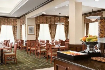 هتل Hilton Garden Inn Toronto Vaughan