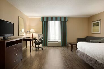 هتل Hilton Garden Inn Toronto Vaughan