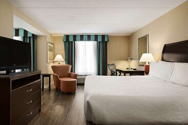 هتل Hilton Garden Inn Toronto Vaughan