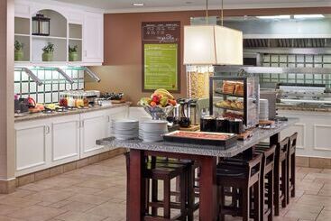 هتل Hilton Garden Inn West Edmonton
