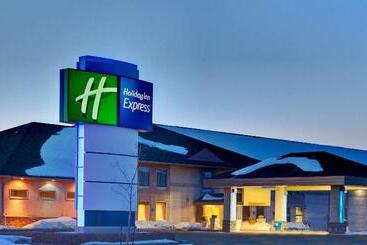 هتل Holiday Inn Express Dryden, An Ihg