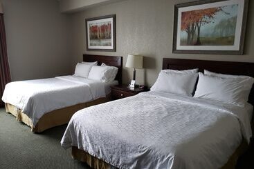 هتل Holiday Inn Express Dryden, An Ihg