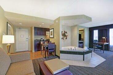 هتل Homewood Suites By Hilton Cambridge Waterloo Ontario