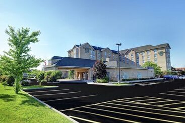 هتل Homewood Suites By Hilton Cambridge Waterloo Ontario