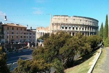 هتل Colosseo Rooms Imperial Rome