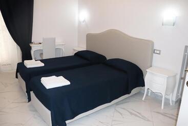 هتل Colosseo Rooms Imperial Rome