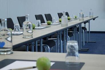 Intercityhotel Frankfurt Airport
