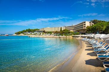 호텔 Island  Istra