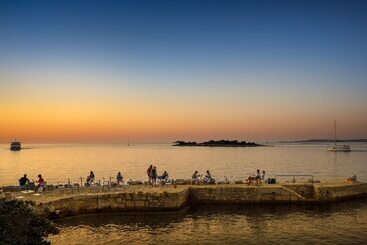 호텔 Island  Istra