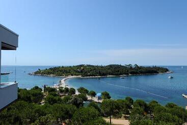 호텔 Island  Istra