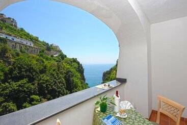 هتل La Pergola