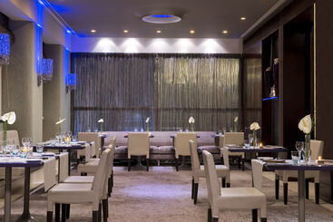 هتل Meliá Genova