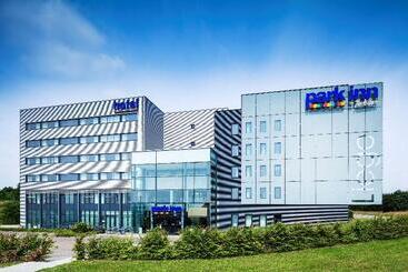 هتل Park Inn By Radisson Liege Airport