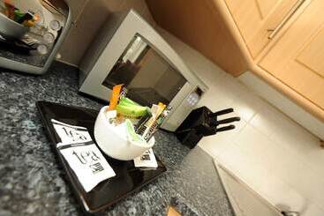 هتل Premier Suites Birmingham
