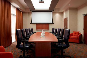 هتل Residence Inn By Marriott Montreal Airport